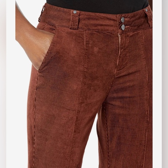 PAIGE Naomi Seaming Details Double Button Slight Bootcut in Bronze Dust - Picture 3 of 9